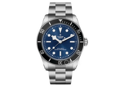 M7943A1A0NU-0001_vs_fm