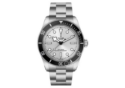 M7943A1A0NU-0002_vs_fm